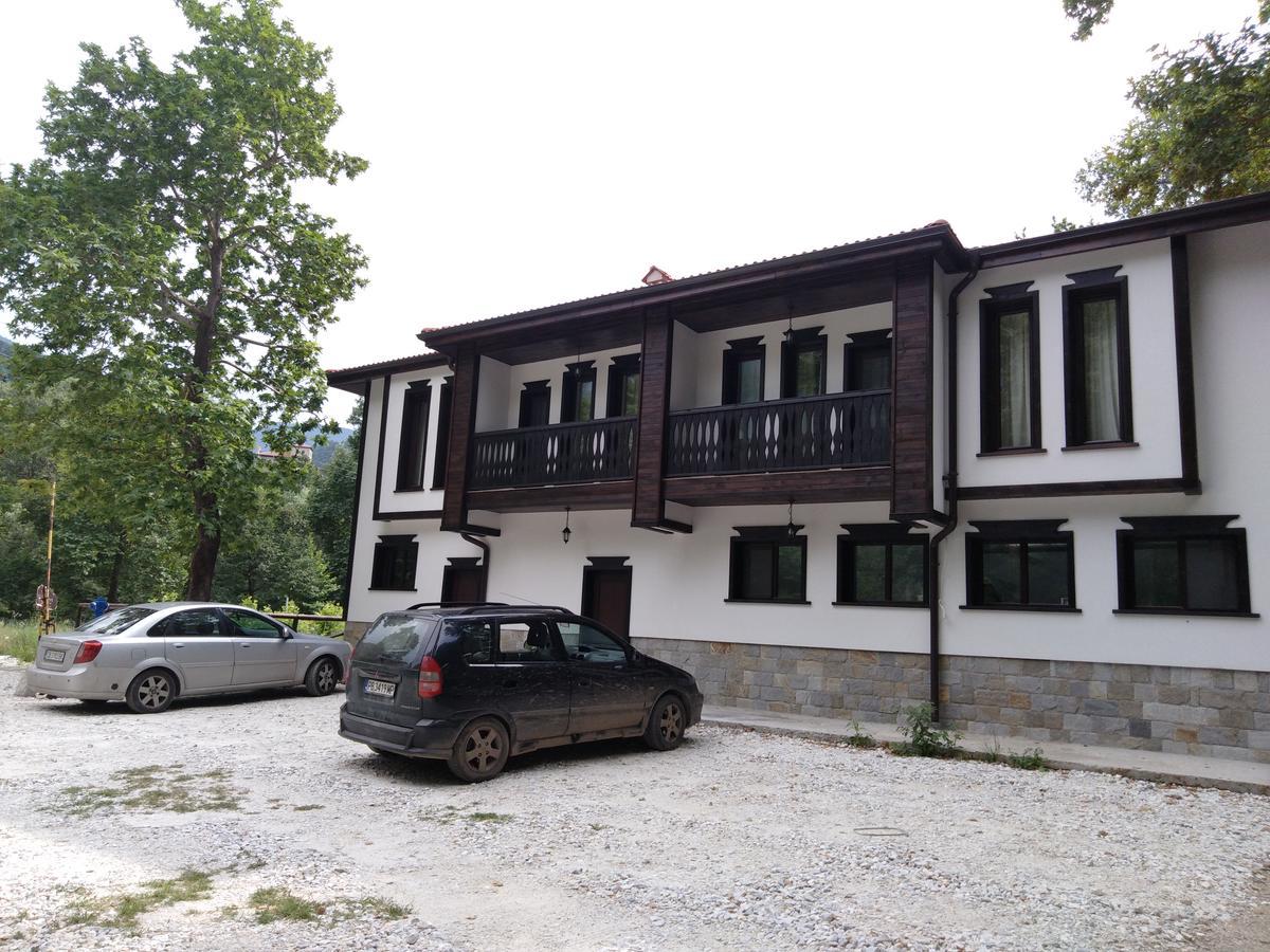 Complex Magic Of The Rhodopes Hotel Bachkovo Exterior foto