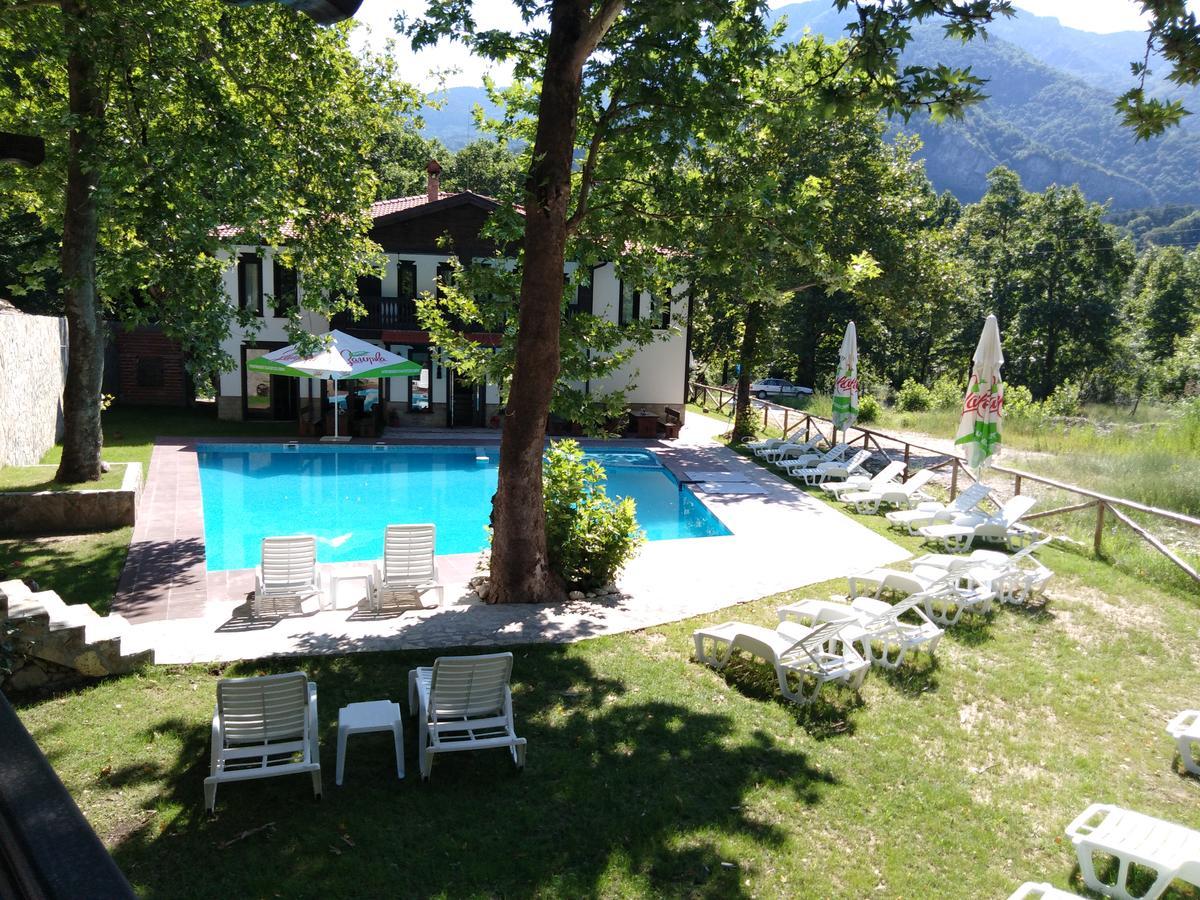 Complex Magic Of The Rhodopes Hotel Bachkovo Exterior foto