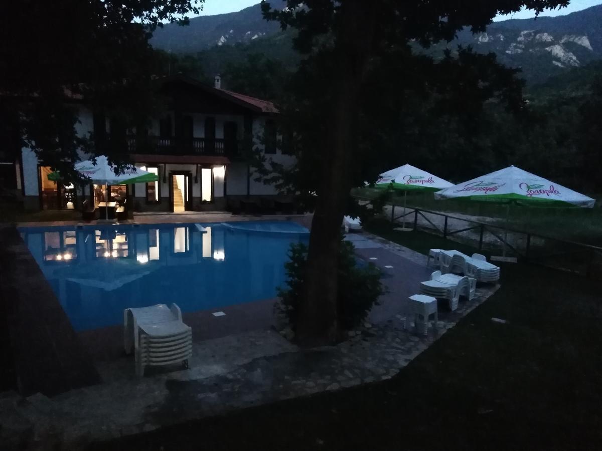 Complex Magic Of The Rhodopes Hotel Bachkovo Exterior foto