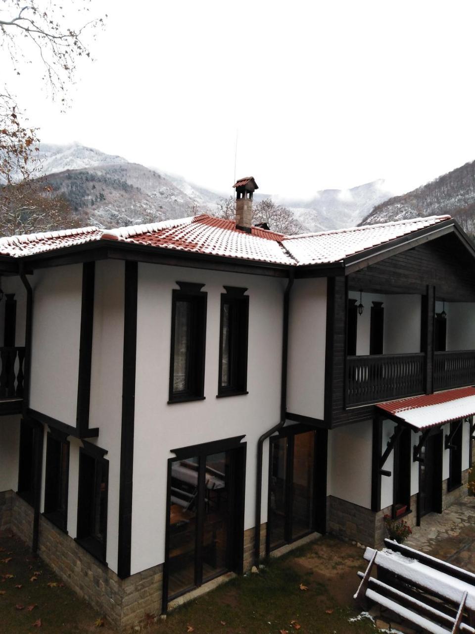 Complex Magic Of The Rhodopes Hotel Bachkovo Exterior foto